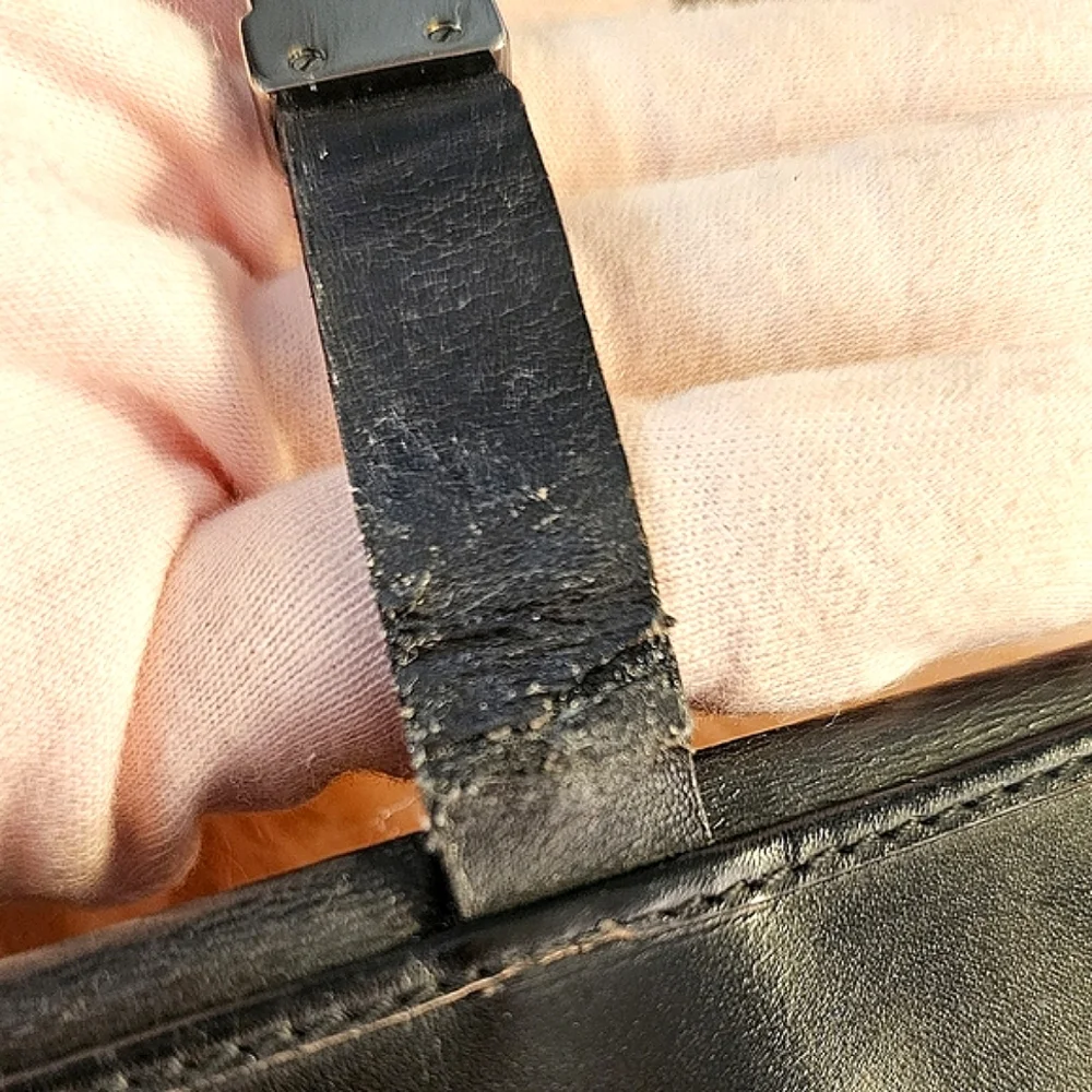 🇮🇹 GUCCI Long Wallet Vintage Bi-Fold: Black Leather & Silver Detailing 🖤